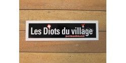 LES DIOTS DU VILLAGE