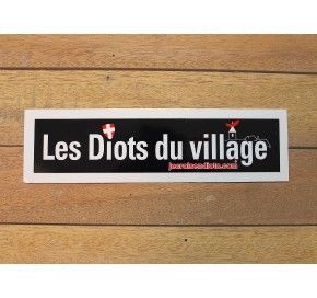 LES DIOTS DU VILLAGE